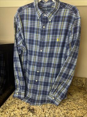 🎈SALE $40🎈
RALPH Lauren Flannel Navy, White and Yellow Plaid Button-Down Shirt